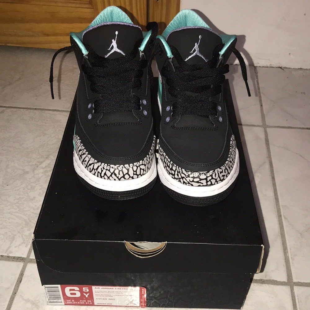 Air Jordan 3 Retro